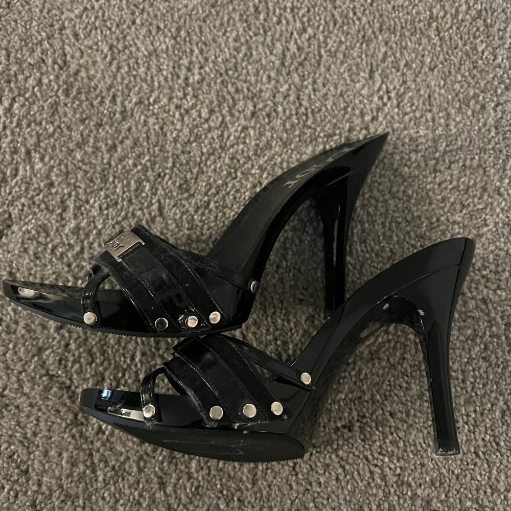 Vintage Dior Heels- great condition - Picture 6 of 10